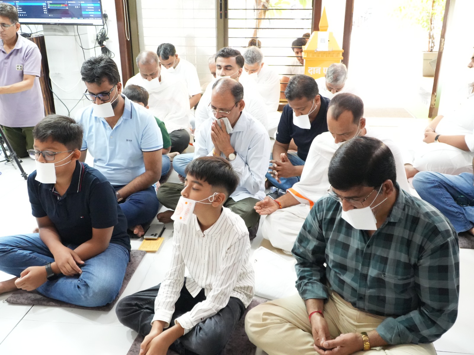 महापुरुषों का जीवन प्रेरित करता है (1)