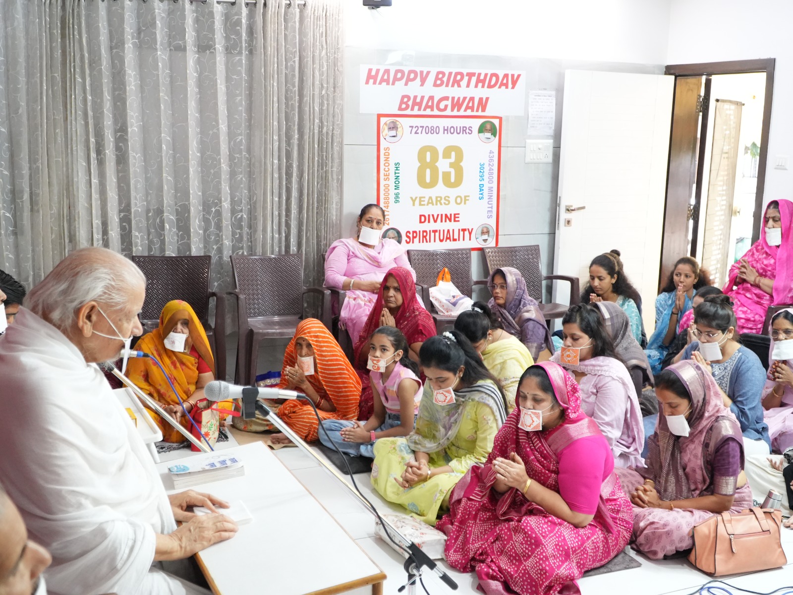 महापुरुषों का जीवन प्रेरित करता है (4)