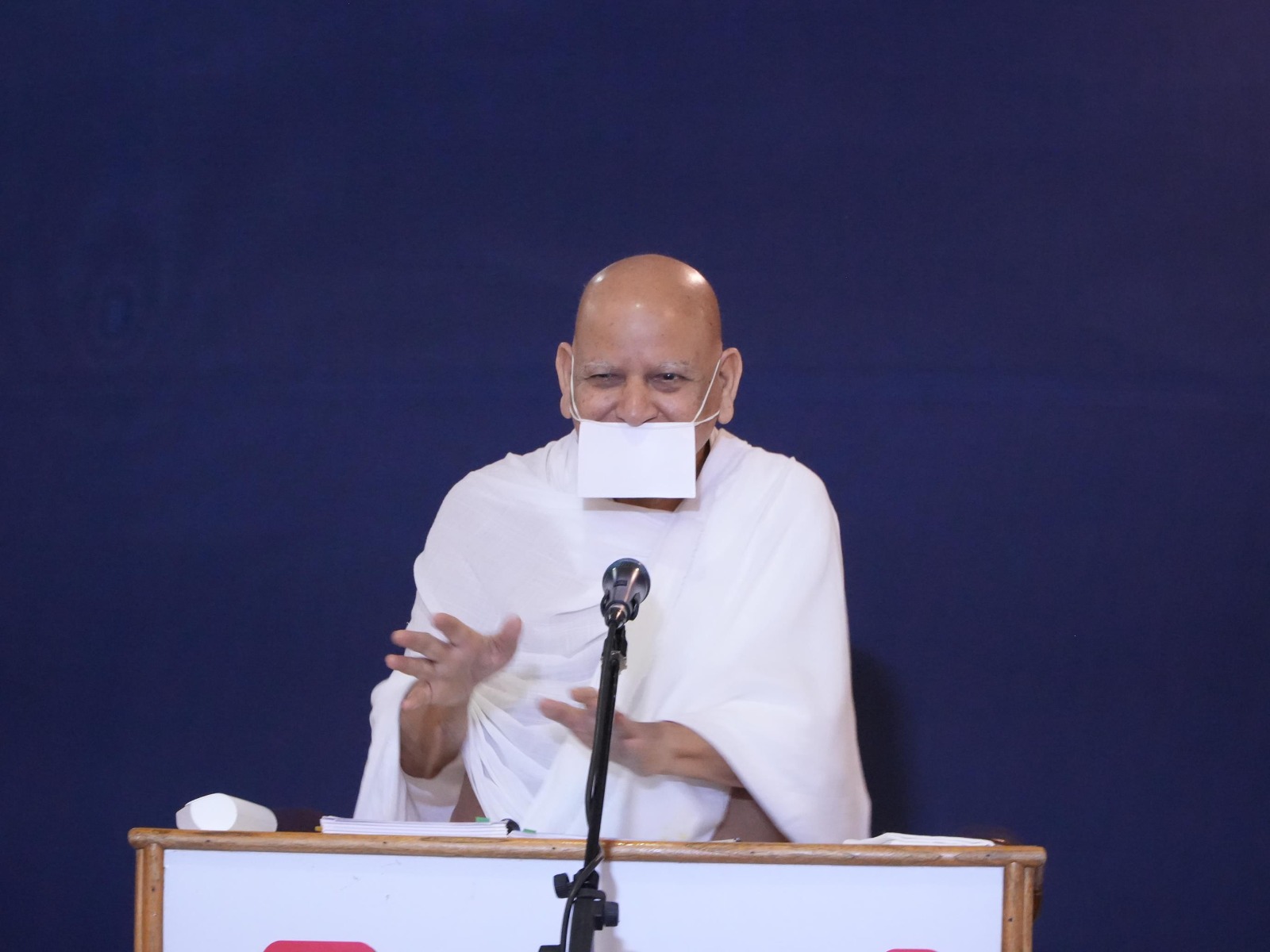 पुद्गल आत्मा को सुख नहीं देता (2)