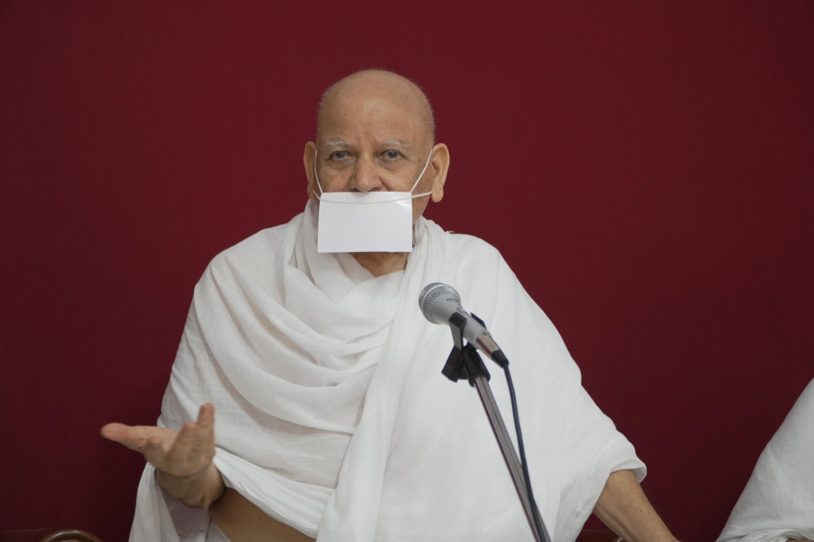 मन को नियंत्रित करने वाला सदैव आनंदित रहता है (2)