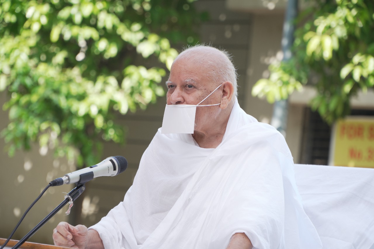 जीव के कल्याण के लिए ध्यान की विधि का उपयोग करें’ (1)