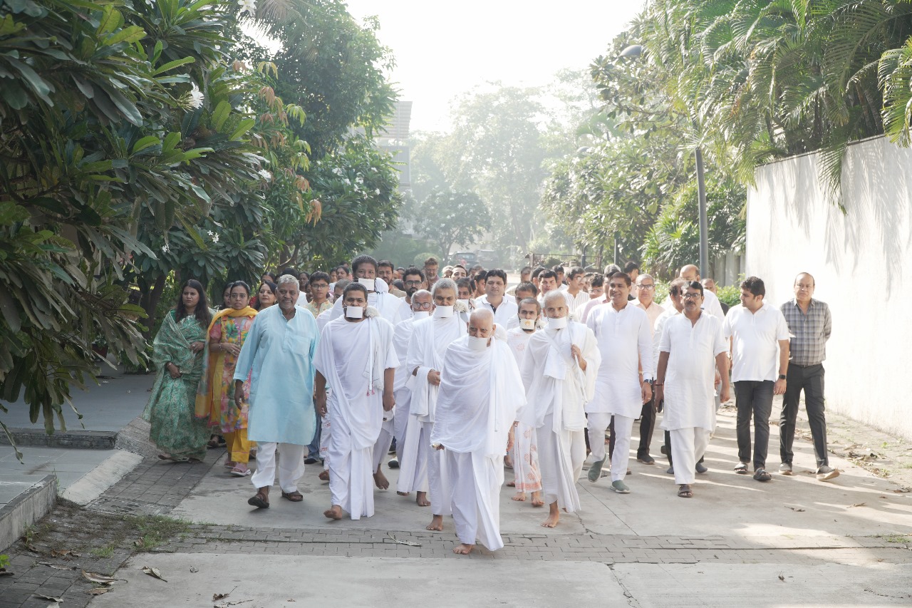 जीव के कल्याण के लिए ध्यान की विधि का उपयोग करें’ (6)