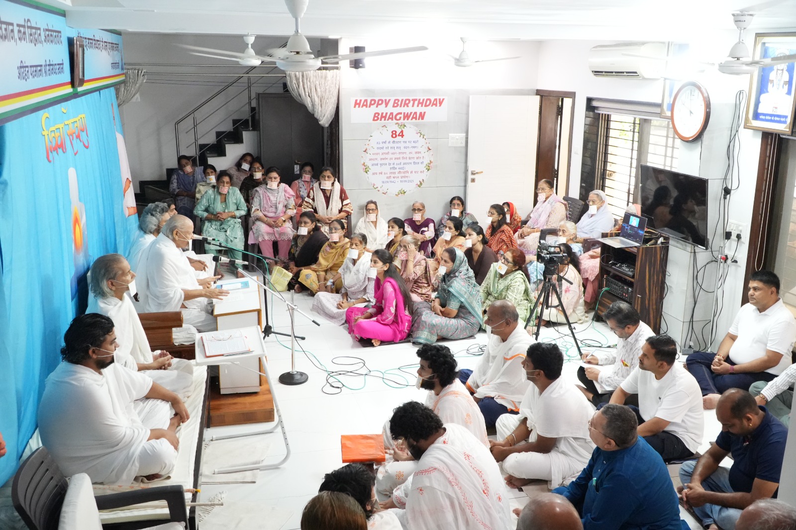 जीवन में धर्म का महत्त्व है (2)