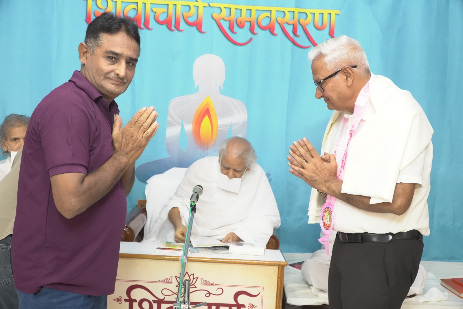 मोह तोड़ने के लिए अंतर्मुखी हो (4)