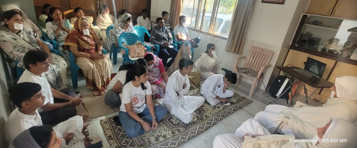 आनन्द शांति ज्ञान की कला है - आत्म ध्यान (8)